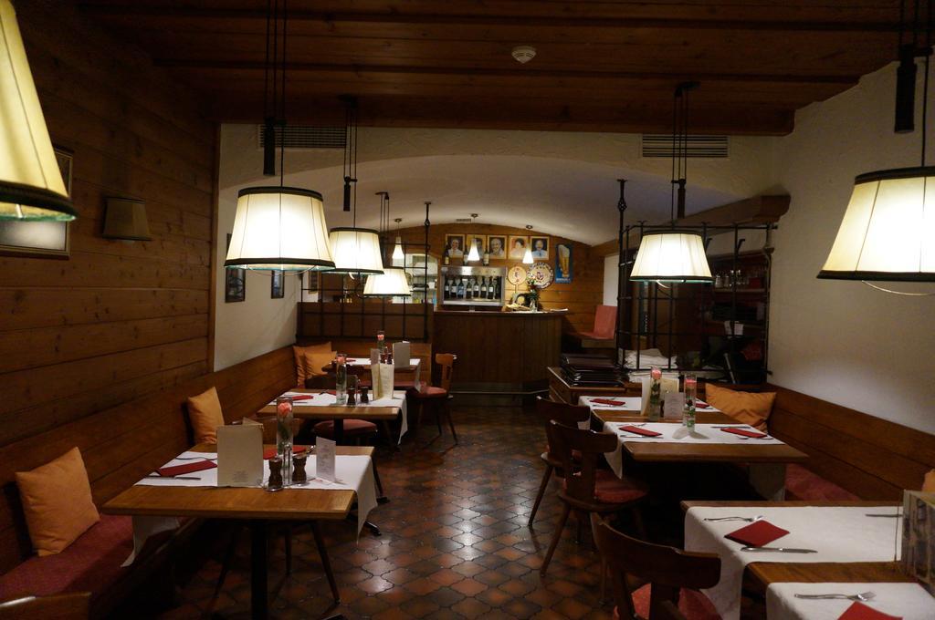 Hotel Happ Innsbruck Buitenkant foto