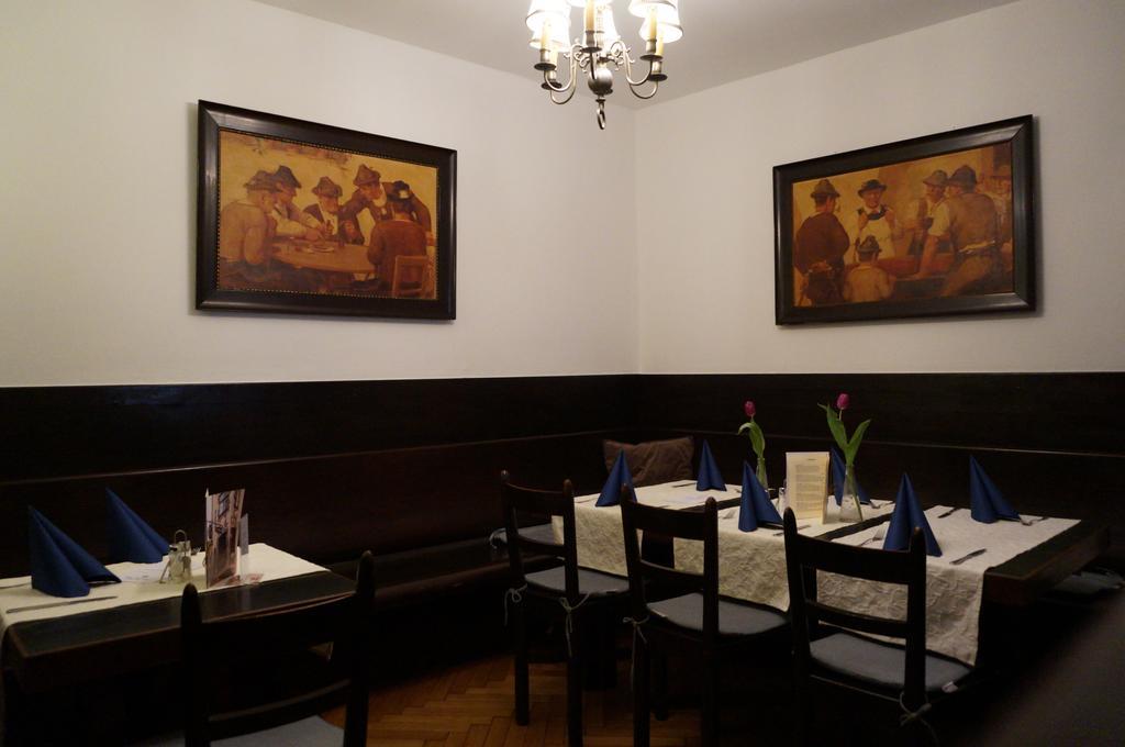 Hotel Happ Innsbruck Buitenkant foto