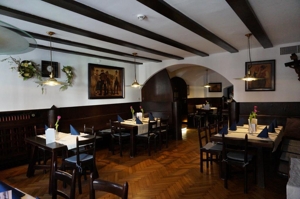 Hotel Happ Innsbruck Buitenkant foto